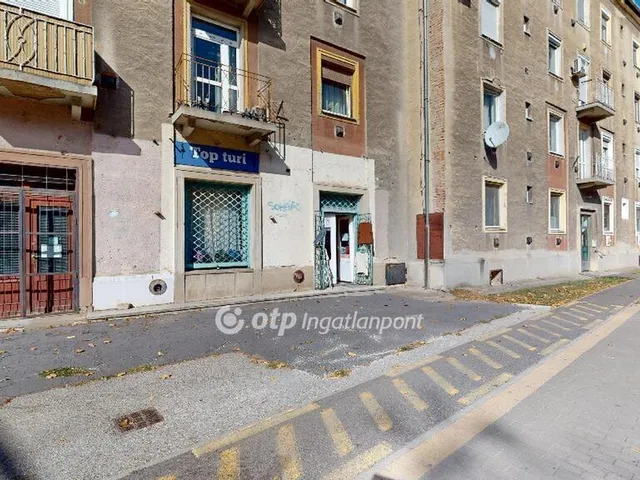 Eladó kereskedelmi és ipari ingatlan Kazincbarcika 64 nm