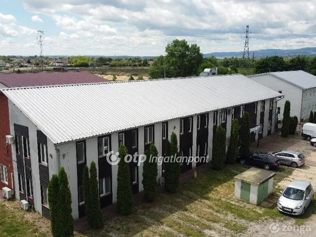 Eladó kereskedelmi és ipari ingatlan Felsőzsolca 1100 nm