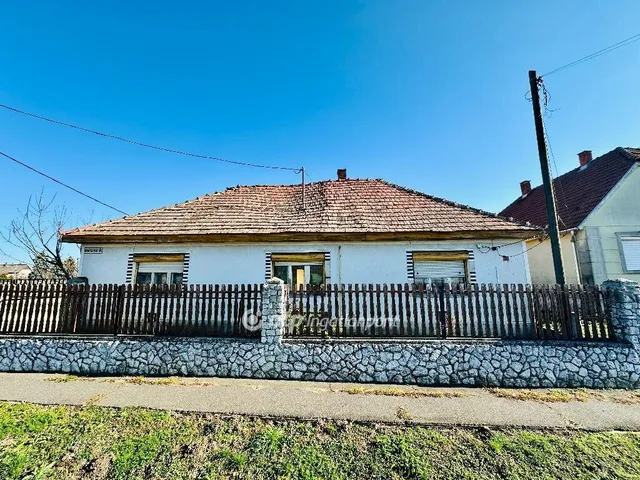 Eladó ház Mezőnyárád 85 nm