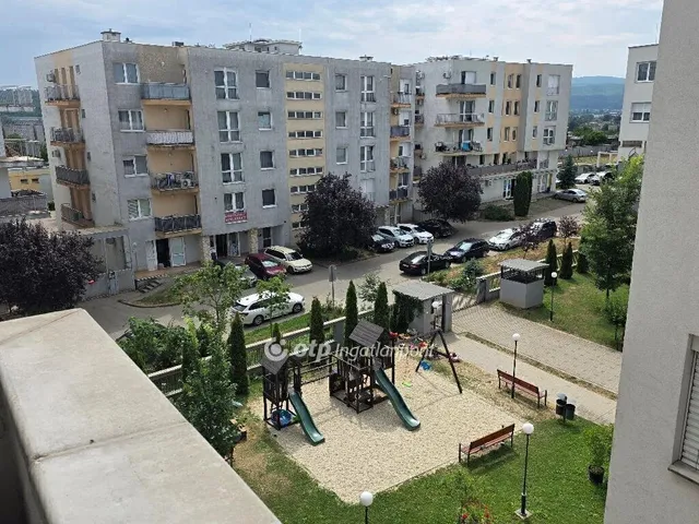 Eladó lakás Miskolc 64 nm