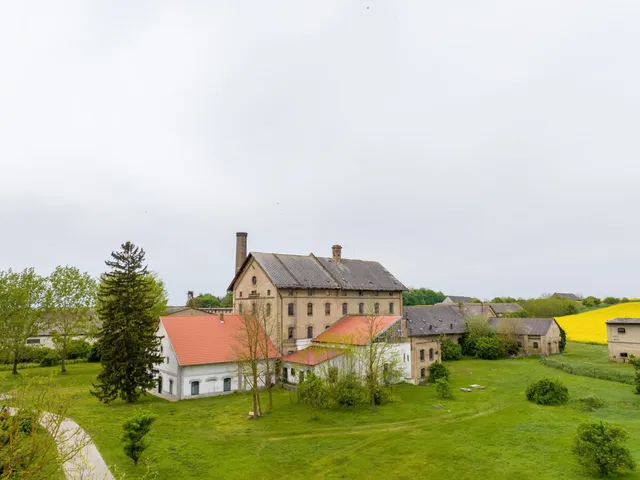 Eladó kereskedelmi és ipari ingatlan Fácánkert, Fácánkertpuszta 3000 nm