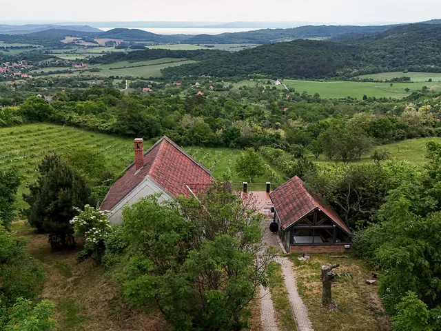 Eladó üdülő és hétvégi ház Pécsely 114 nm