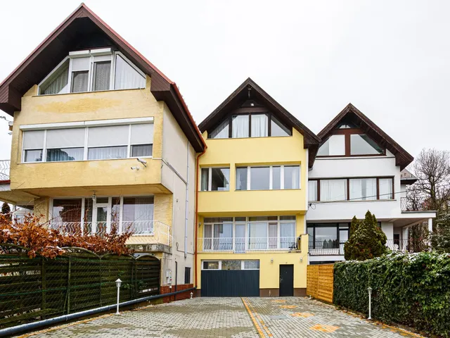 Eladó ház Budapest XII. kerület 296 nm