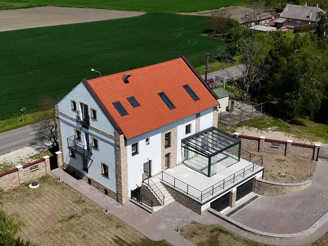 Eladó ház Géderlak 443 nm