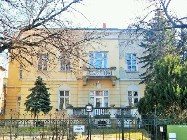 Eladó kereskedelmi és ipari ingatlan Budapest VI. kerület, Diplomatanegyed 1128 nm