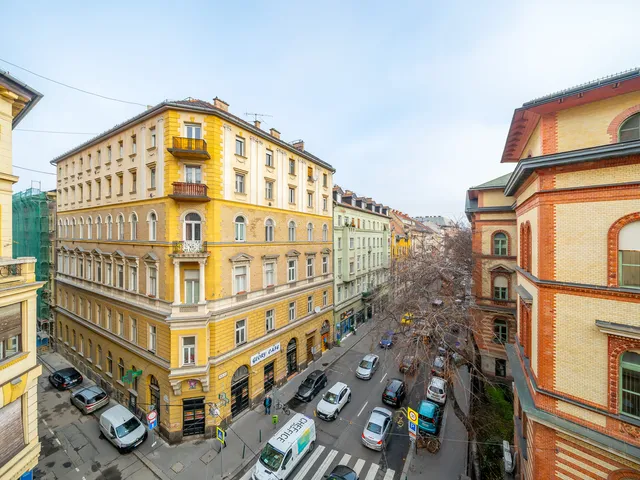 Eladó lakás Budapest VIII. kerület, Palotanegyed 146 nm