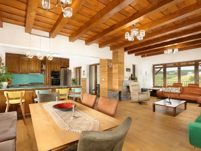 Eladó ház Karancsság 180 nm