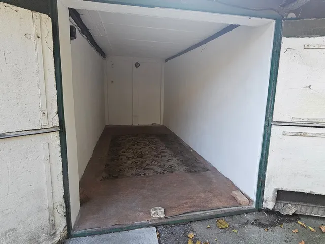 Eladó garázs Szeged, Rókus 13 nm