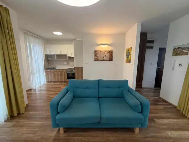 Eladó lakás Szeged 44 nm