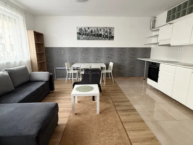 Kiadó lakás Szeged, Belváros, Alföldi utca 48 nm