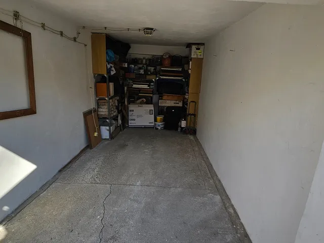 Kiadó garázs Szeged, Belváros 14 nm