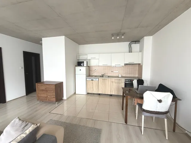 Kiadó lakás Szeged, Belváros, Bécsi körút 49 nm