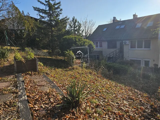 Eladó lakás Budapest II. kerület, Csatárka 160 nm