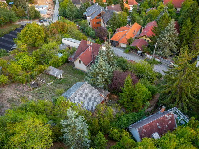 Eladó telek Solymár 887 nm