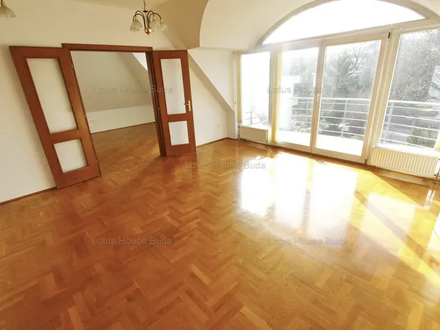 Eladó lakás Budapest II. kerület, Szemlőhegy 124 nm
