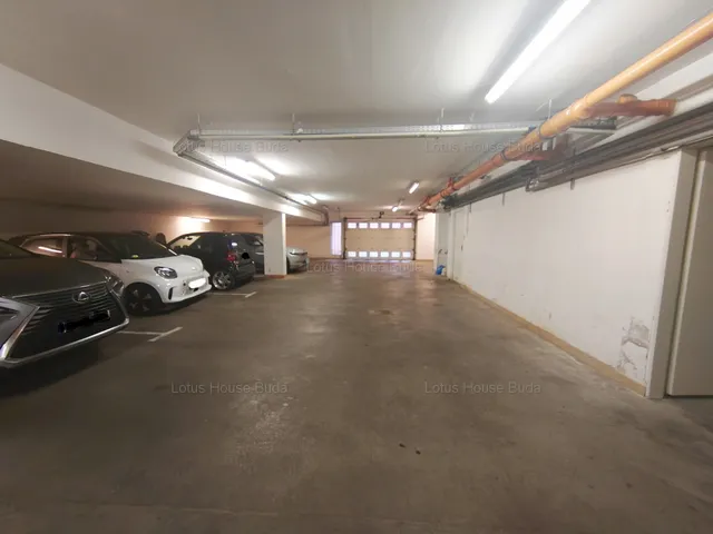 Kiadó garázs Budapest II. kerület, Rózsadomb, Szemlőhegy utca 15 nm