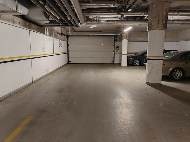 Kiadó garázs Budapest XIII. kerület, Angyalföld, Petneházy utca 17 nm