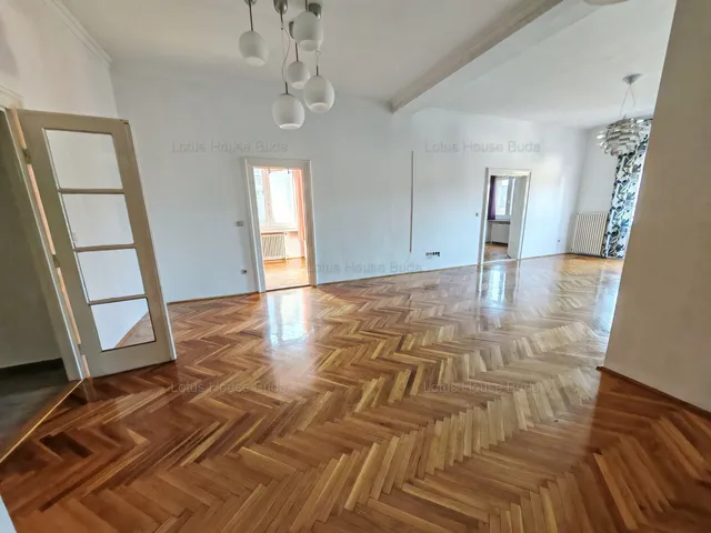 Kiadó lakás Budapest II. kerület, Országút 130 nm