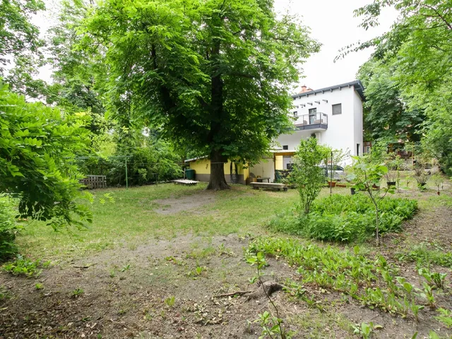 Eladó ház Budapest VIII. kerület, Tisztviselőtelep 200 nm