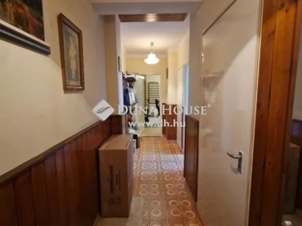 Eladó ház Budapest XVI. kerület 175 nm