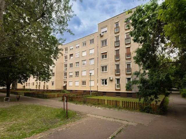 Eladó lakás Budapest XIX. kerület, Kispest lakótelep, Petőfi 82 nm