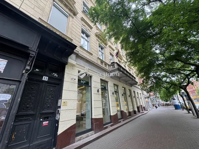 Eladó lakás Budapest VIII. kerület 65 nm