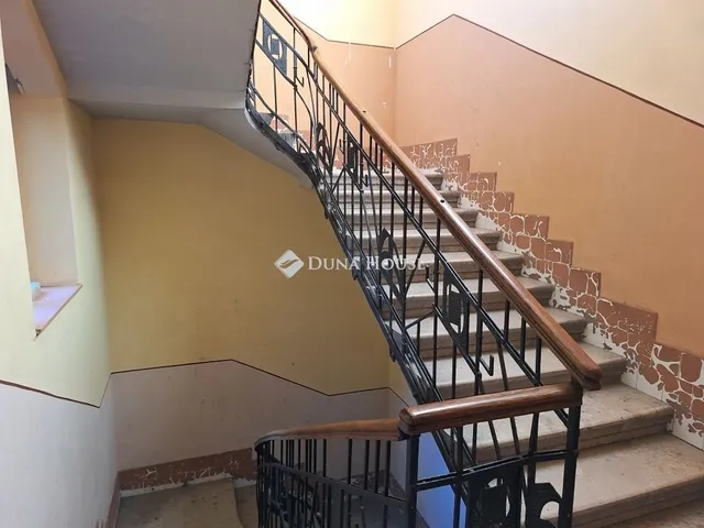 Eladó lakás Budapest VIII. kerület 70 nm