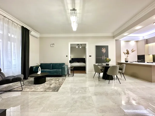 Kiadó lakás Budapest VI. kerület, Nagykörúton belüli terület 100 nm