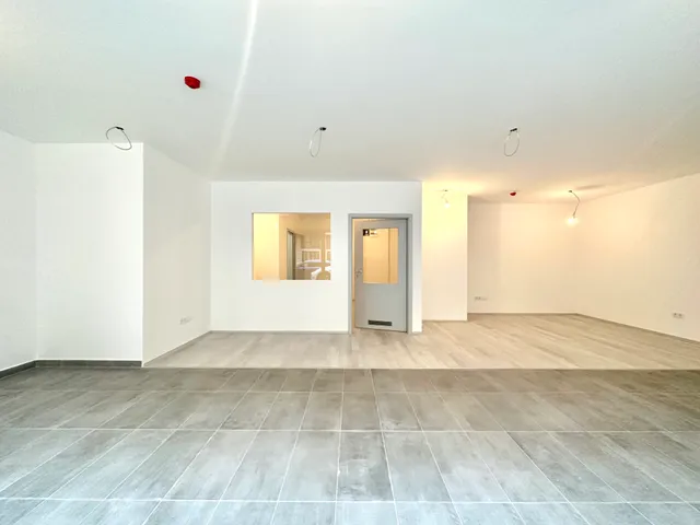 Kiadó kereskedelmi és ipari ingatlan Budapest XIII. kerület, Lőportárdűlő, Lehel utca 9. 74 nm
