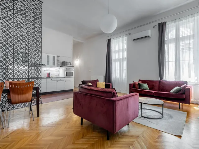 Kiadó lakás Budapest VI. kerület, Nagykörúton kívüli terület 74 nm
