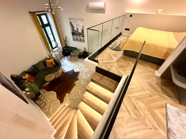 Kiadó lakás Budapest I. kerület, Víziváros I. ker., Hunyadi János út 3 51 nm