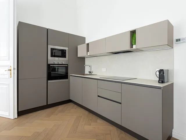 Kiadó lakás Budapest VI. kerület, Nagykörúton kívüli terület 67 nm