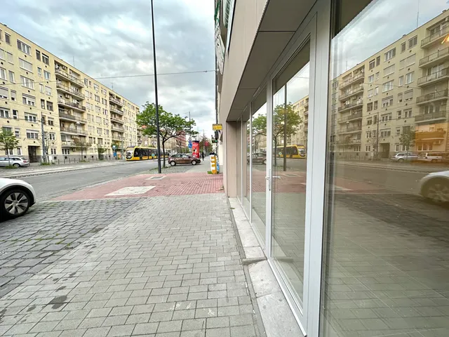 Kiadó garázs Budapest XIII. kerület, Lőportárdűlő, Lehel utca 9. 14 nm