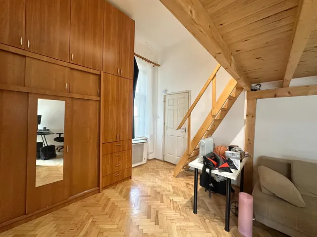 Kiadó lakás Budapest VI. kerület, Nagykörúton belüli terület 32 nm