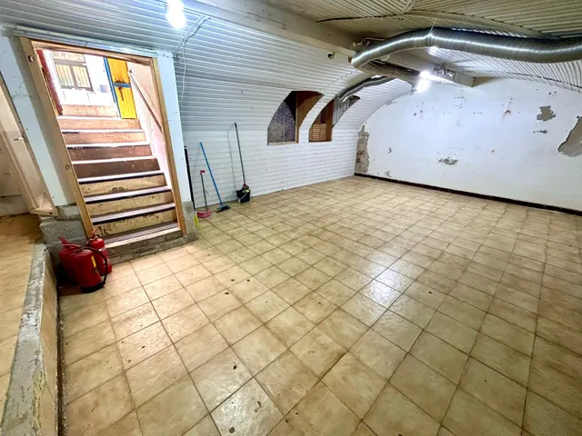 Kiadó kereskedelmi és ipari ingatlan Budapest VII. kerület, Belső-Erzsébetváros 110 nm