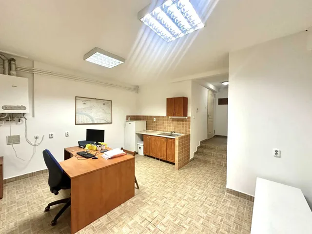 Eladó kereskedelmi és ipari ingatlan Budapest IX. kerület, Sobieski János utca 18. 74 nm