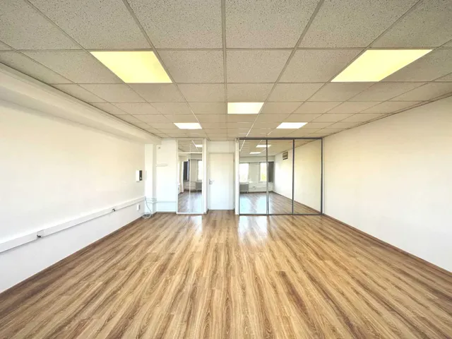 Kiadó kereskedelmi és ipari ingatlan Budapest XIV. kerület, Ungvár utca 64. 60 nm