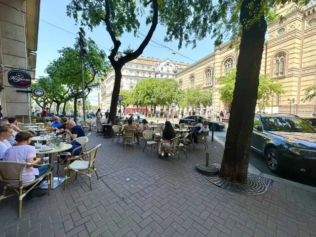 Kiadó kereskedelmi és ipari ingatlan Budapest VII. kerület, Dohány utca 1. 30 nm