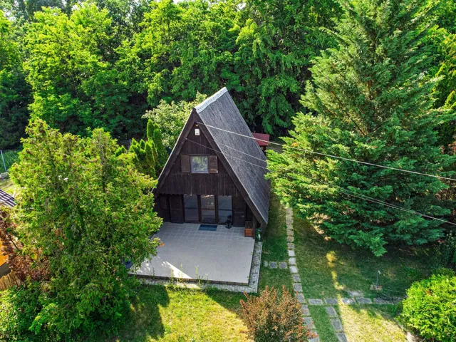 Eladó üdülő és hétvégi ház Szigetmonostor 56 nm