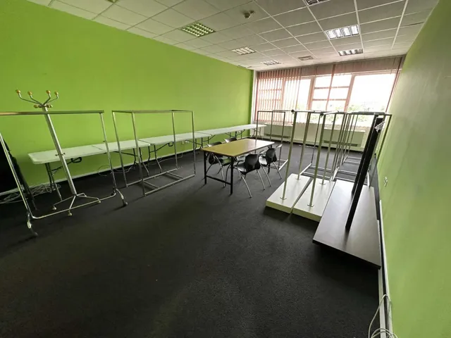 Kiadó kereskedelmi és ipari ingatlan Budaörs, Gervay Mihály utca 1. 44 nm