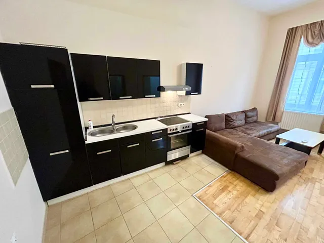 Kiadó lakás Budapest VI. kerület 65 nm