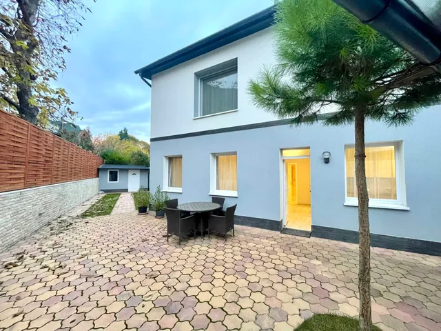 Kiadó ház Budapest XI. kerület 92 nm