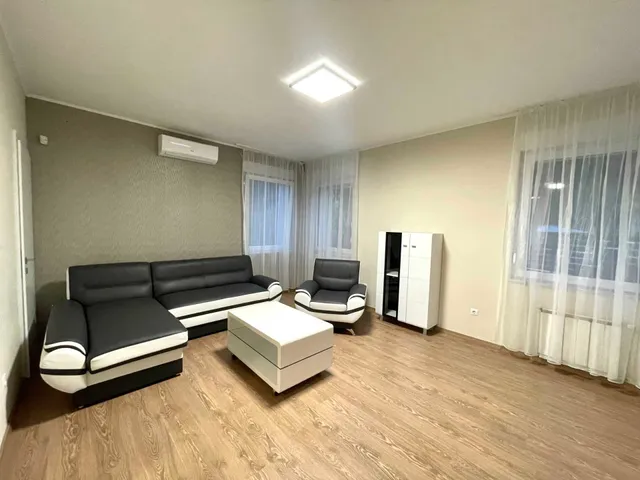 Kiadó ház Budapest XI. kerület, Görbe utca 3. 92 nm