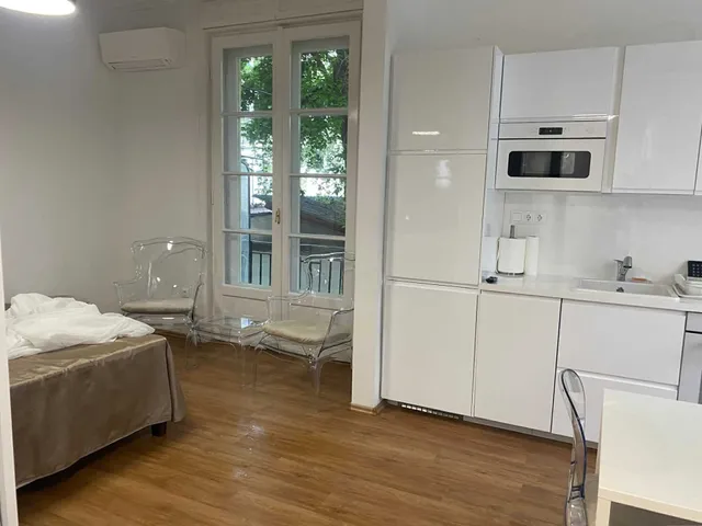 Kiadó lakás Budapest VI. kerület 26 nm