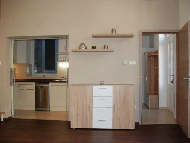 Kiadó lakás Budapest VII. kerület, Erzsébet krt. 37. 43 nm