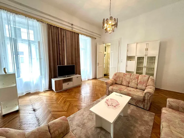 Kiadó lakás Budapest V. kerület, Október 6. utca 19. 83 nm