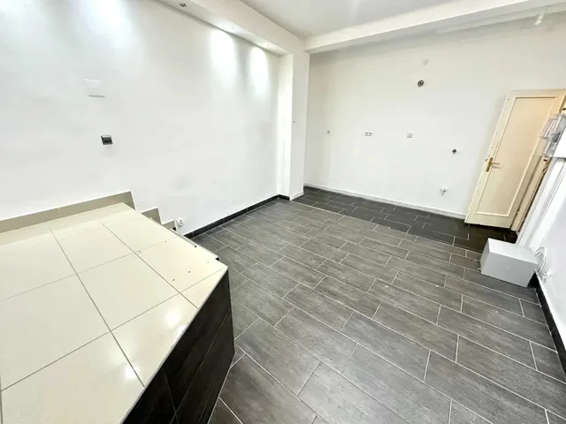 Kiadó kereskedelmi és ipari ingatlan Budapest IX. kerület, Tompa utca 16. 23 nm