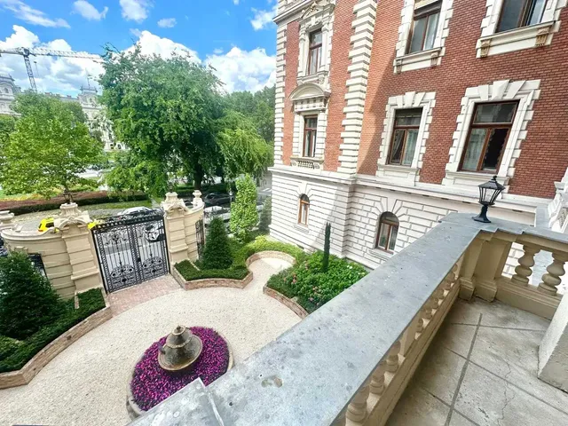 Kiadó lakás Budapest VI. kerület, Andrássy út 83-85. 130 nm