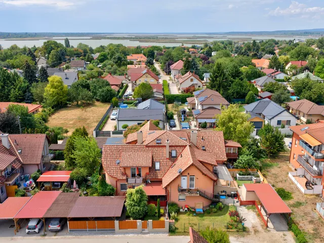 Eladó lakás Kápolnásnyék 70 nm