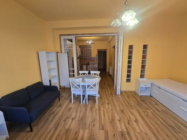 Kiadó lakás Budapest XIII. kerület, Kresz Géza utca 52 nm